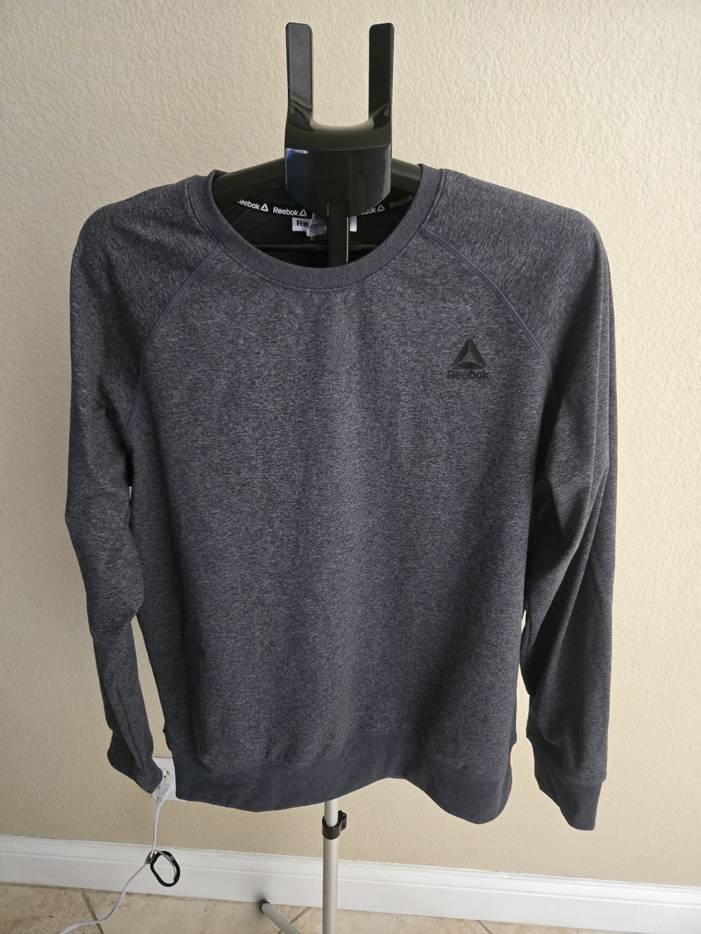 Reebok Men’s Crewneck Sweatshirt - Heather Gray